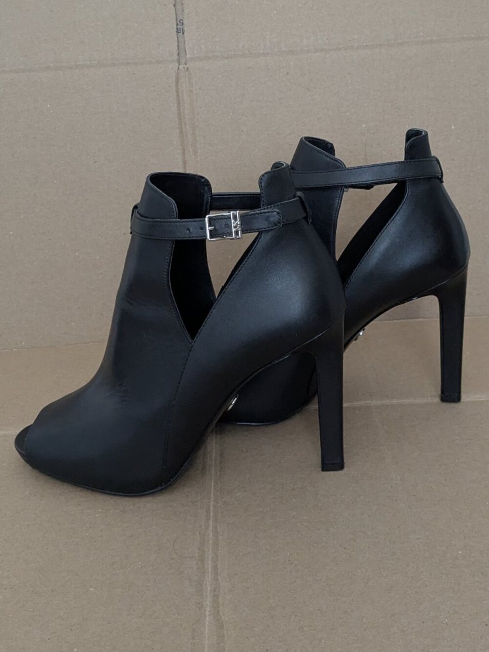 Michael Kors Lawson Booties Women:s High Heel Open Toe Black Leather Sz 11 $165 - Picture 3 of 14